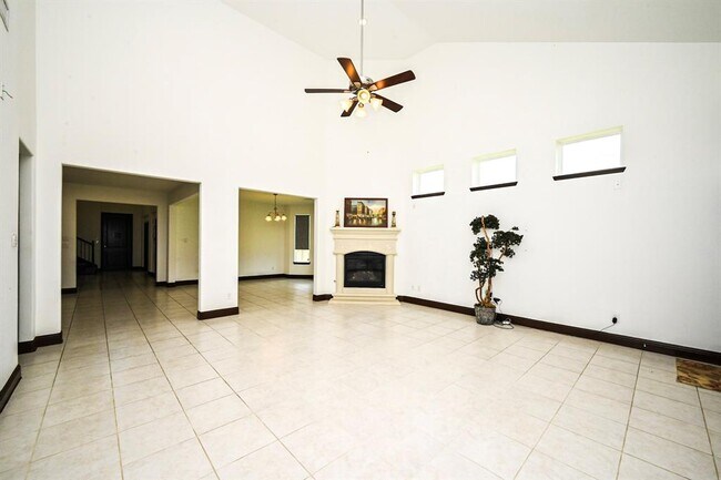Building Photo - 6326 Grand Drift Ct