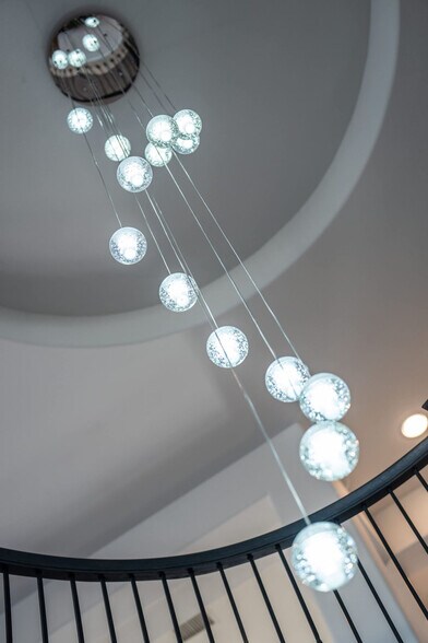 Building Photo - 8116 Hubble Walk