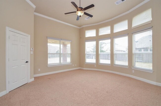 Building Photo - 510 McAllister Ave