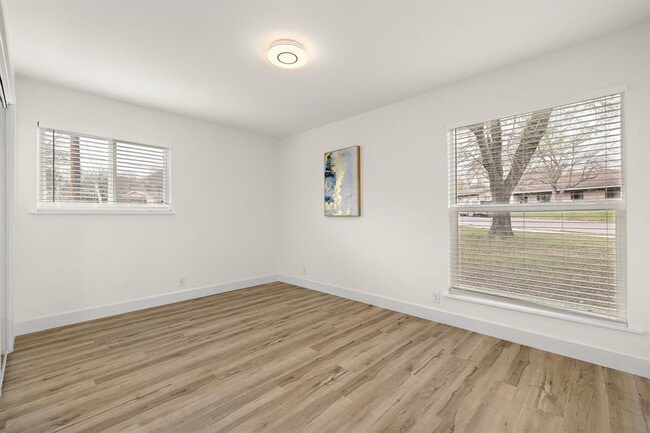 Building Photo - 2927 Norwood Hill Rd