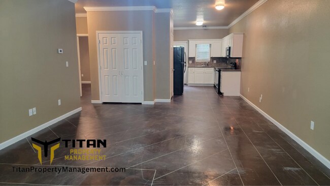 Building Photo - Cute 2 bed/2 bath house