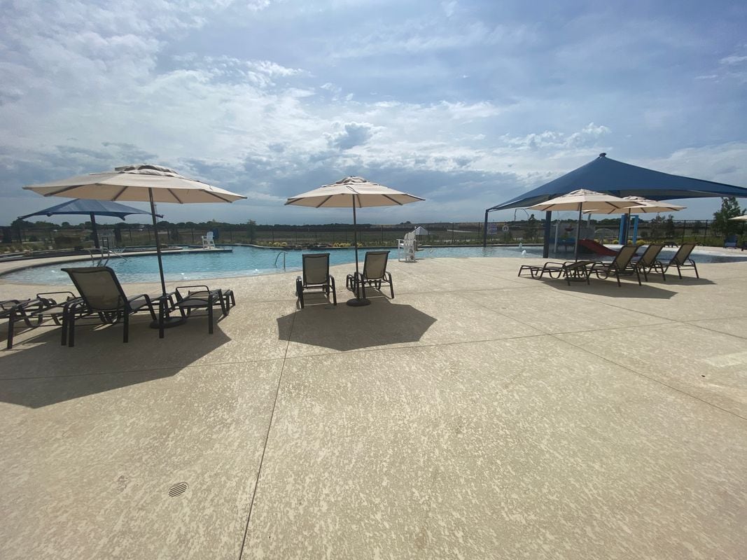 Building Photo - 5501 Lavender Dr