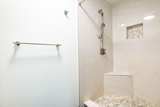 Building Photo - 380 NW 67th St