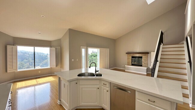 Building Photo - Spacious 4-Story Townhouse with Panoramic ...