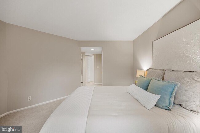 Building Photo - 2100 Langston Blvd.