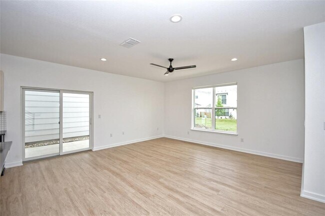 Building Photo - 7601 Cooper Ln