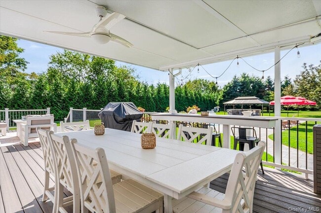 Building Photo - 525 Rocky Point Rd