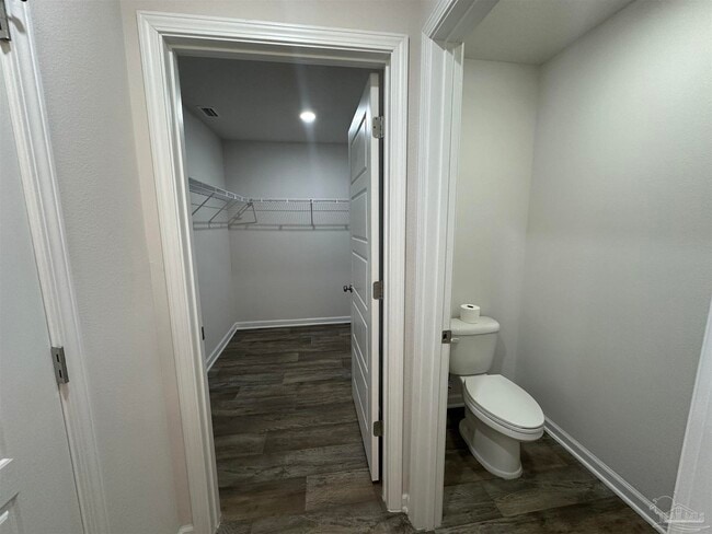 Building Photo - 7565 Steeplechase Blvd