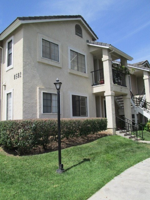 Building Photo - 2 Bedroom Condo in Mira Mesa