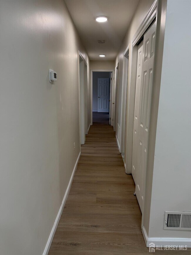 Building Photo - 32 Columbus Dr