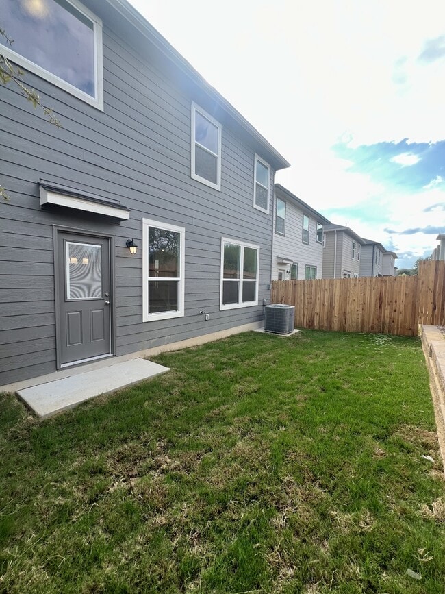 Building Photo - 14839 Vance Jackson Rd