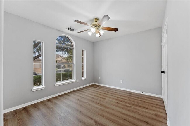 Building Photo - 10051 Williams Field Dr