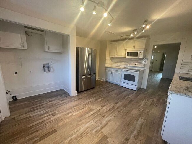 Building Photo - 2BD/2BA Bungalow in Monticello