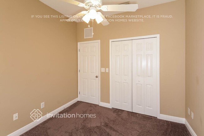 Building Photo - 5268 Layton Dr