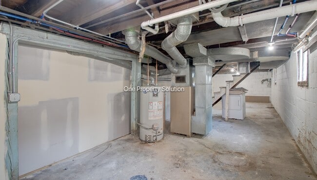 Building Photo - 7213 Marshall Ave