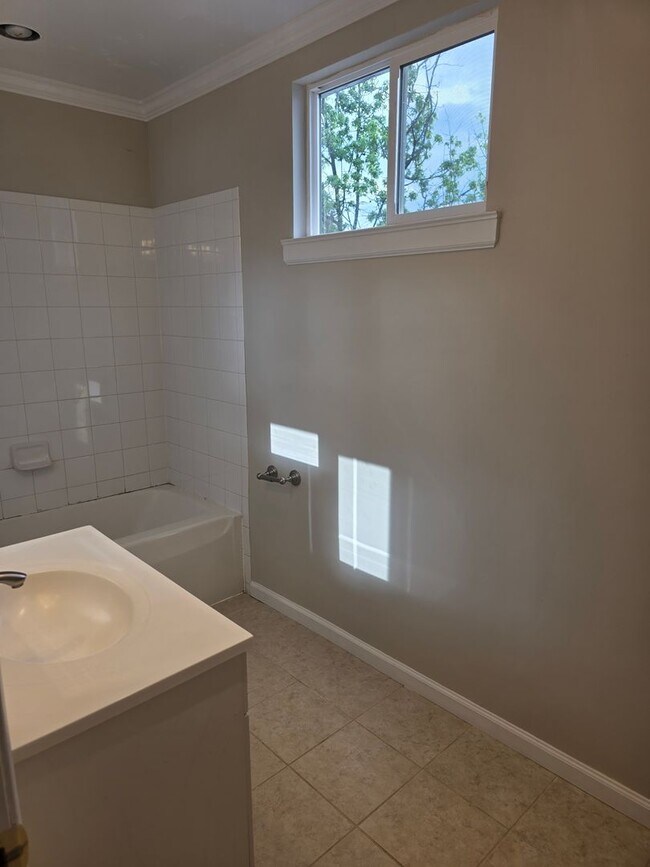 Building Photo - Twin Home in Saddlebrook
