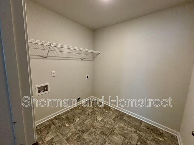 Building Photo - 248 Expedition Dr