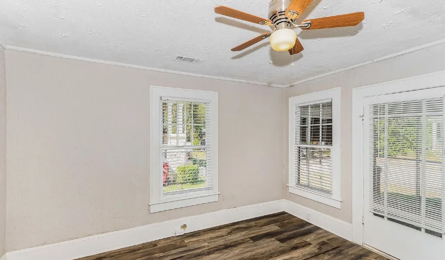 Building Photo - 1915 Beech Ave