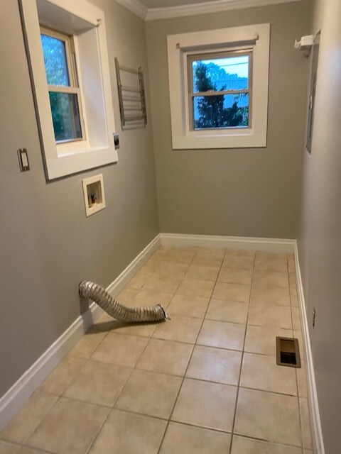 Building Photo - 209 43rd St S