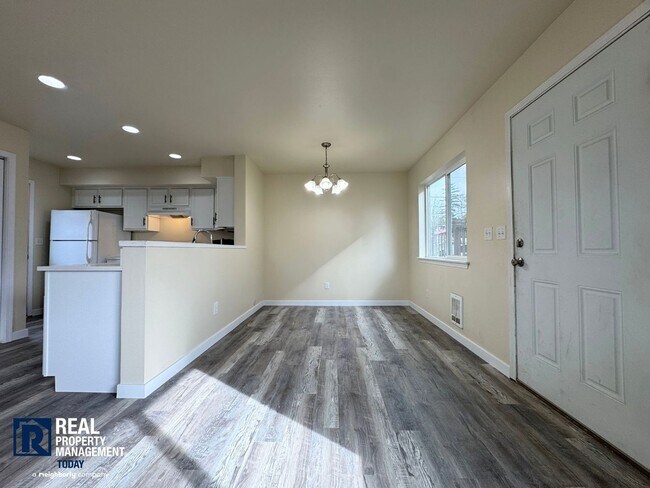 Building Photo - Al-Murayri - 4523 (Cascade Group)