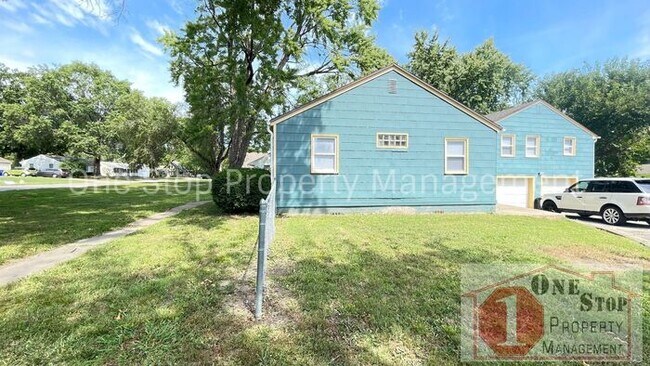 Building Photo - Beautiful 3 Bedroom 1 Bathroom Home in Gra...