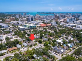 Building Photo - 1704 5th St