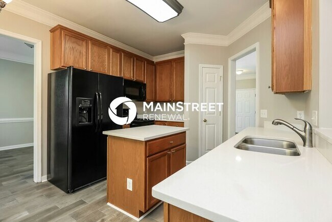 Building Photo - 3 Bedroom Pet-Friendly Home in Greensboro, NC with Main Street Renewal