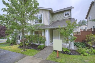 Building Photo - 3Bd/2.5Ba Snoqualmie Home