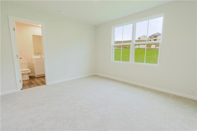 Building Photo - 159 White Oak Dr