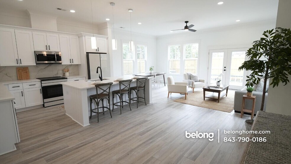 Building Photo - 2047 Forest Ave