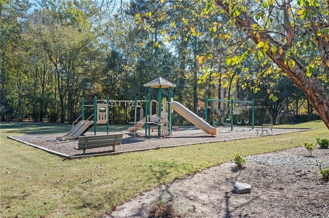 Building Photo - 1427 Fenwick Dr