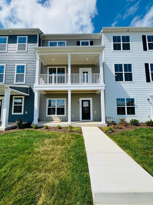 Primary Photo - 3 Bedroom 2.5 Bath Townhouse