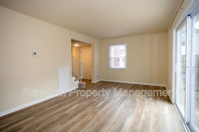 Building Photo - 8343 Irongate Way