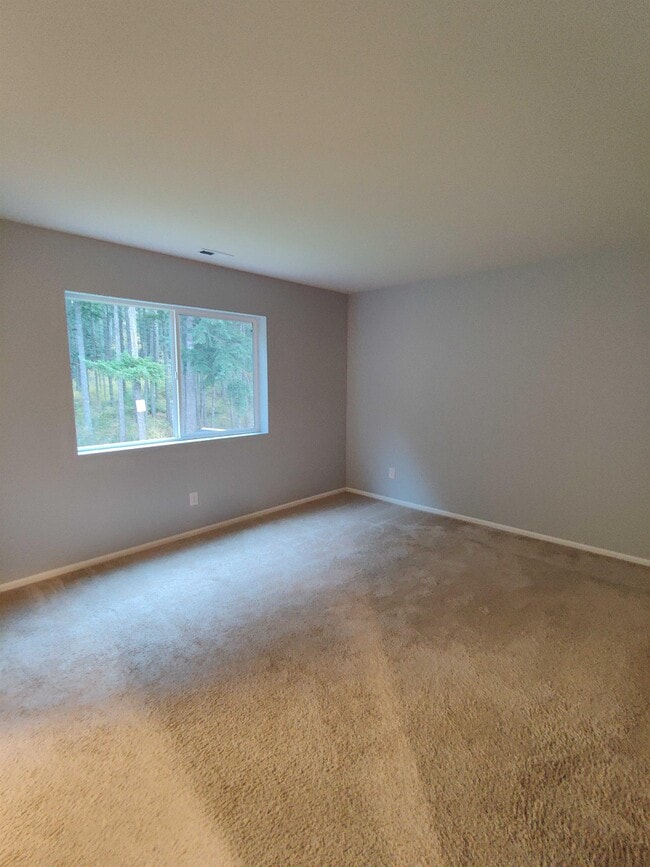 Building Photo - 308 Thyme Ave