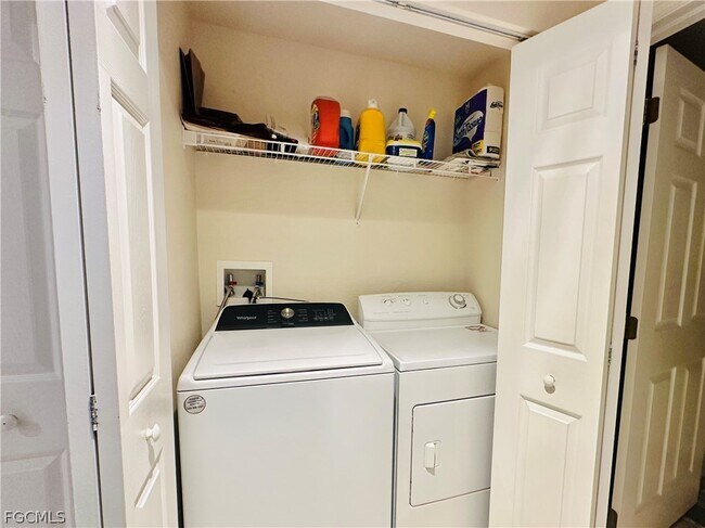 Building Photo - 1133 Van Loon Commons Cir