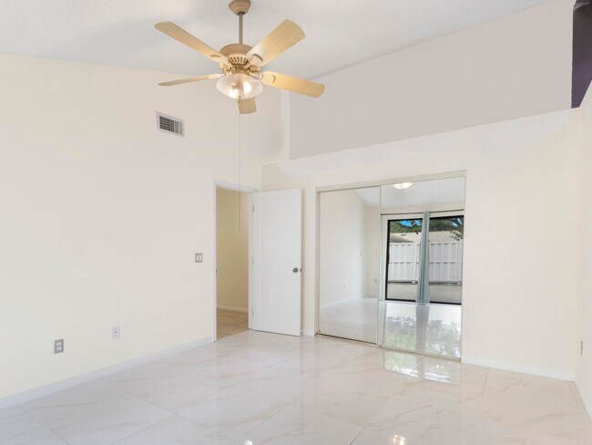 Building Photo - 5933 Golden Eagle Cir