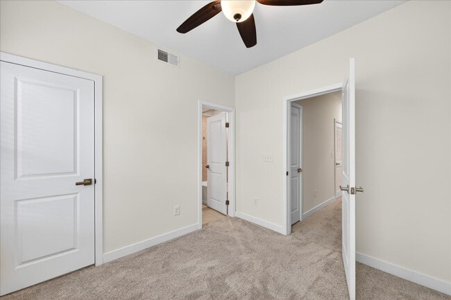 Building Photo - 530 Billingsley Rd