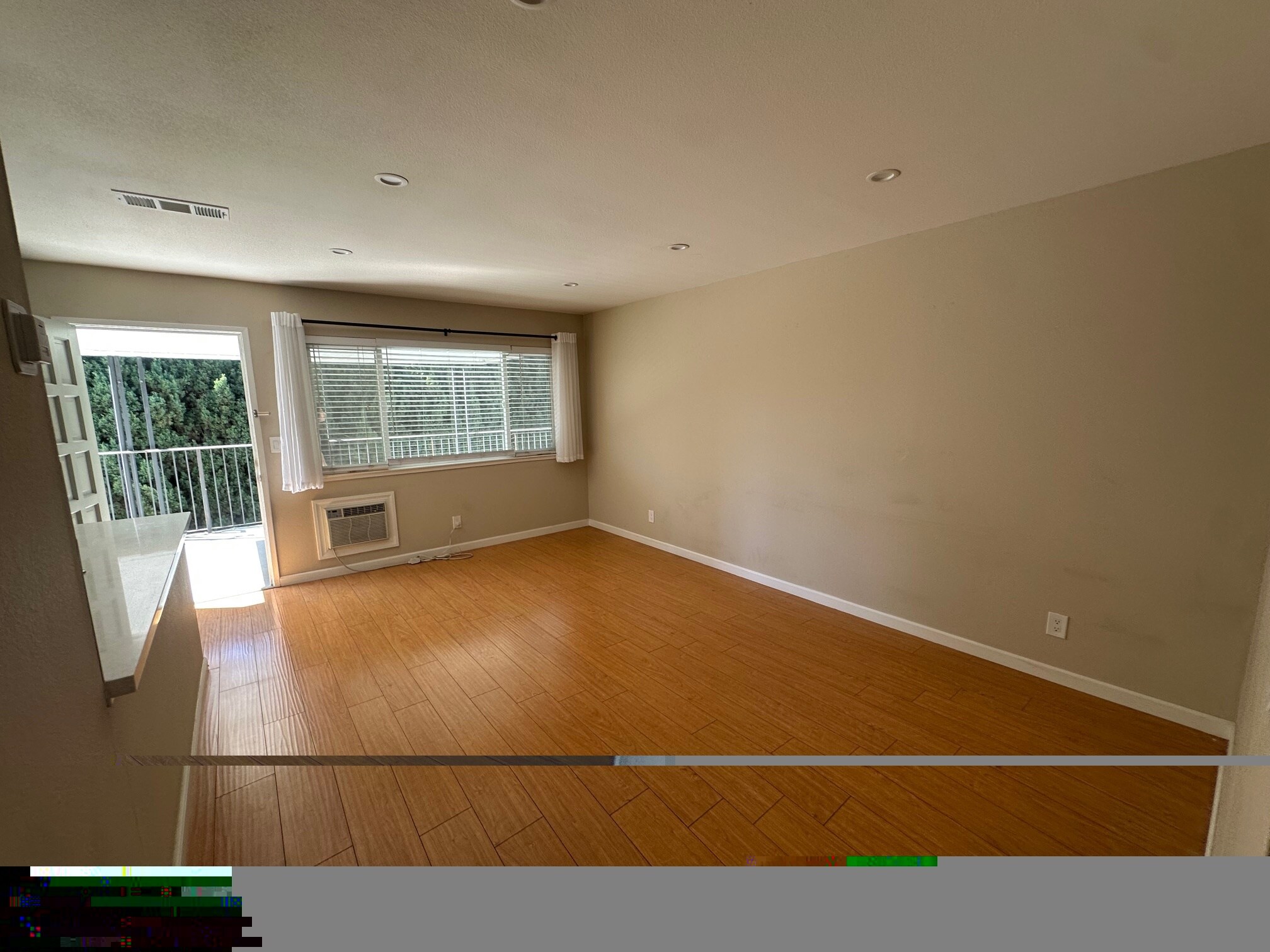 Building Photo - 994 Westlynn Way