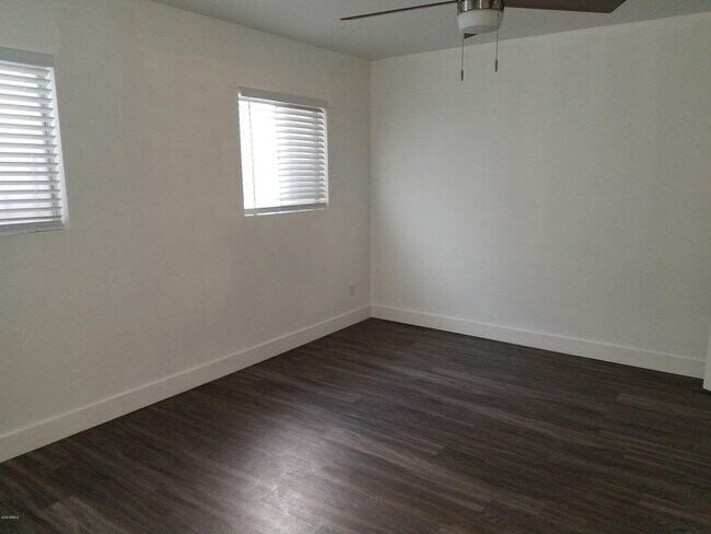 Building Photo - 1500 W Rio Salado Pkwy