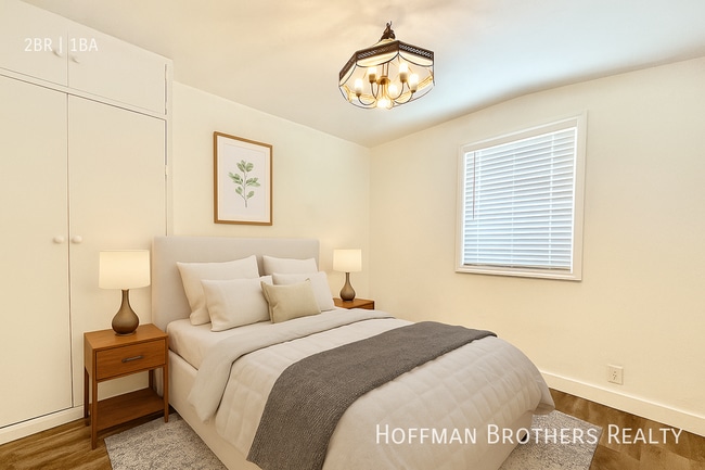 Building Photo - 2702 W Ave 31