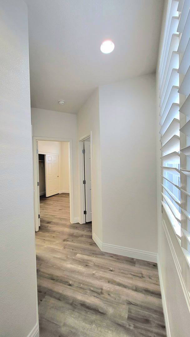 Building Photo - MAYFIELD RANCH ESTATES - N. Mayfield Ranch...