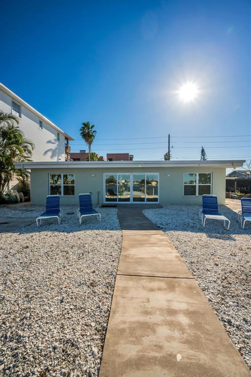Building Photo - 14125 N Bayshore Dr