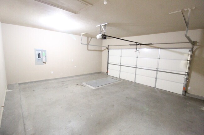 Building Photo - 20638 Frontier Pl