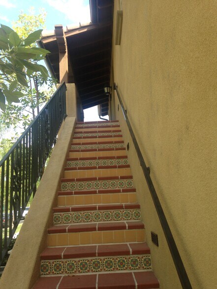 Building Photo - 38 Cienega