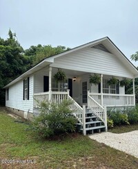 Building Photo - 575 N Bennett St