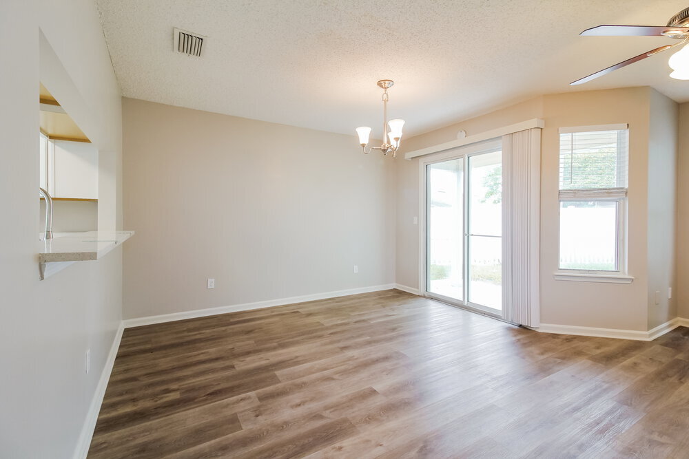 Building Photo - 7849 Moss Pointe Trail W