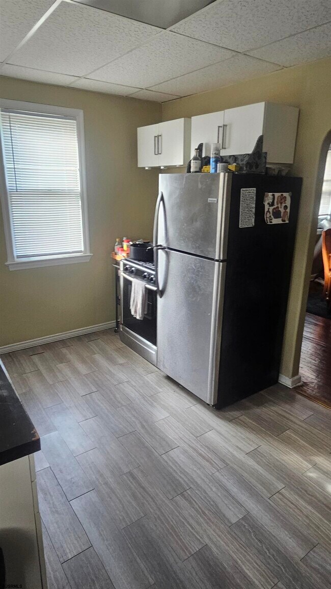 Building Photo - 130 Wilmer St