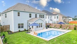 Building Photo - 256 Fiddleback Dr