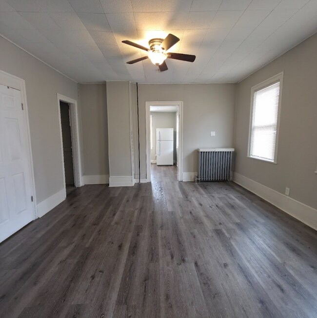 Building Photo - FS 1308-1310 Buhrer Avenue