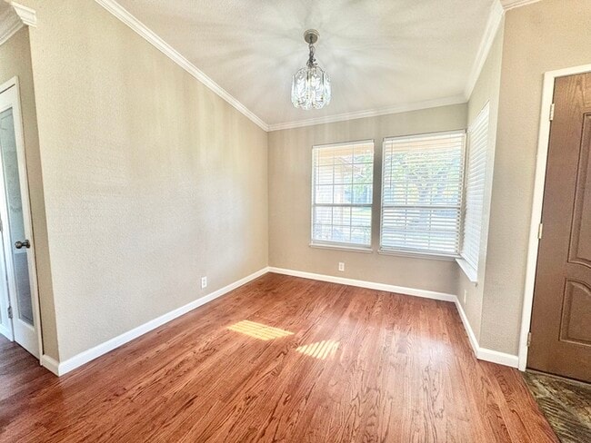 Building Photo - Beautiful 4 Bedroom Single Story For Rent In Roseville!